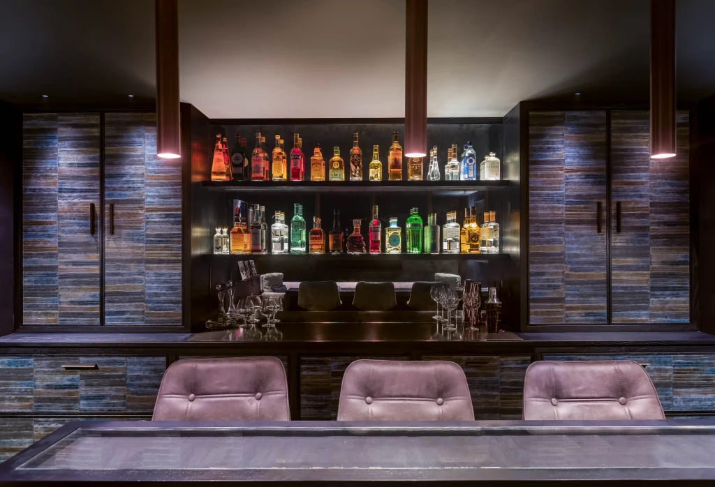 interior-design-joinery-custom-build-bar